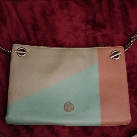 Purse - Picture 2 of 3